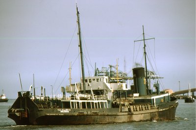 T.C.C.DREDGER NO1 040579b.jpg