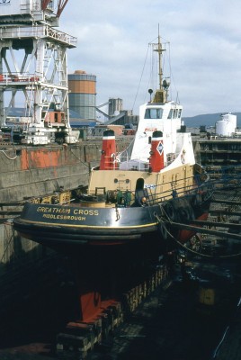 GREATHAM CROSS 250594b.jpg