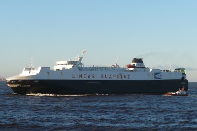 laudace101110x4.jpg