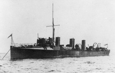 HMS Racehorse (1901) _.jpg