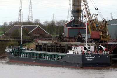 13061rivertrader280413.jpg