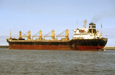 CAPETAN MICHALIS 020903c.jpg