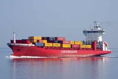 CONTAINERSHIPS VI 060713a.JPG