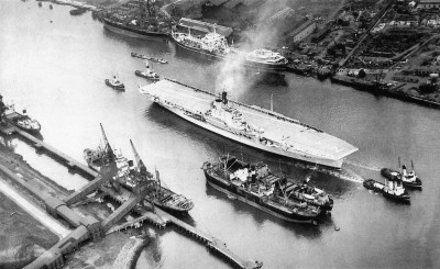 HMS Albion (1954).jpg