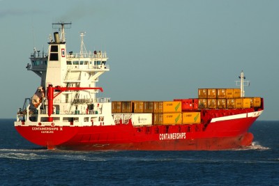 CONTAINERSHIPS V 120109c.JPG