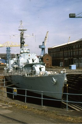 HMS CAVALIER 110494a.jpg