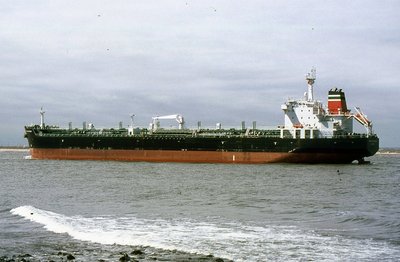 BRITISH ESTEEM 120504b.jpg