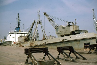 CAVE SAND 050787a.jpg