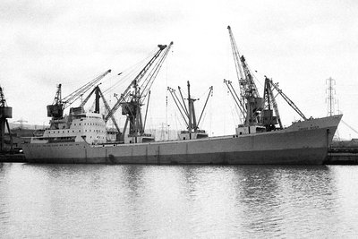 crossriver220675x2.jpg