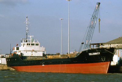 CELEBRITY 160299a.jpg