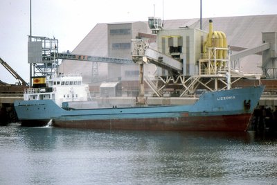 LIZZONIA 150781a.jpg