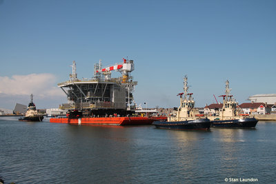 cygnus alpha sails1.JPG (390.57 KiB) Viewed 1968 times cygnus alpha sails1.JPG