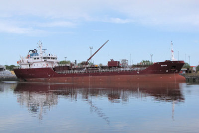 ALORA130514A.jpg