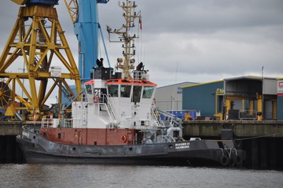 aft controls Bugsier 21b.JPG