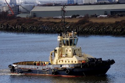 SVITZER MADELEINE 040215d.JPG