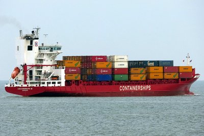 15006containerships-vi120215x4.jpg