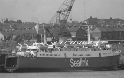 T - EARL LEOFRIC   3-9-1976.jpg