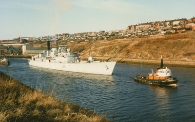HMS Gloucester Feb 1986.jpg