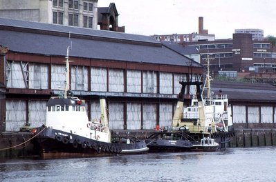 Seaman and Irishman Jun 1976.jpg