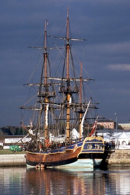 ENDEAVOUR 171003a.jpg