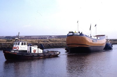 ENDEAVOUR 210993a.jpg