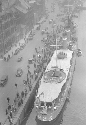 HMS Echo H 23  Tyne 10th Sept 1936.jpg