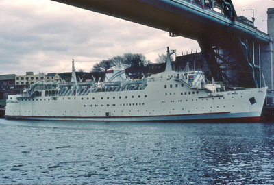 Caledonian Princess, 23 February 1985_1.jpg