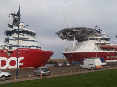 skandi olympia v nor atlantis.JPG