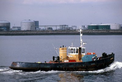 CHERRYMARINE 090582a.jpg