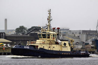 04) Svitzer Hutton (06.07.12).jpg