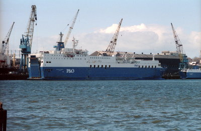 Baltic Ferry, North Shields, 15 April 1990 _1.jpg