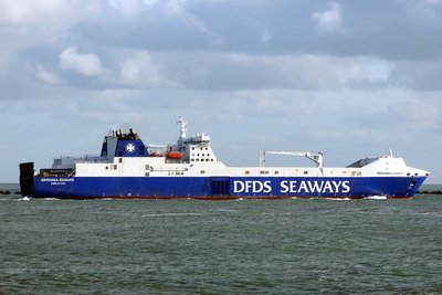 17346britannia-seaways121017x4.jpg