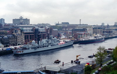 Manchester & Britannia, Newcastle, 9 November 1997_1_1.jpg