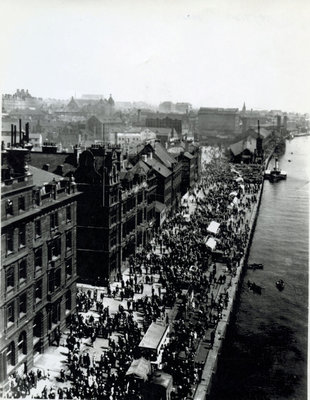 Newcastle Quayside 1920 - Copy.jpg