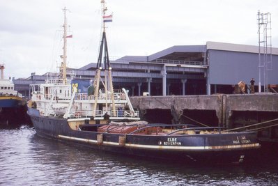 Elbe Tees Dock June 1975.jpg