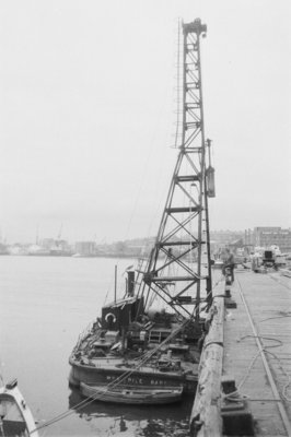 Pile Barge 2 .jpg
