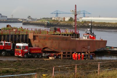 HULL 164 151008e.JPG