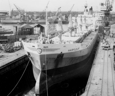 T - HARFLEUR   29-4-1975.jpg