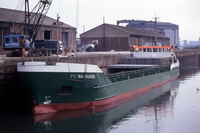 PETRA-GUNDA 290491a.jpg