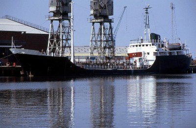 GORDON THOMAS 120790a.jpg