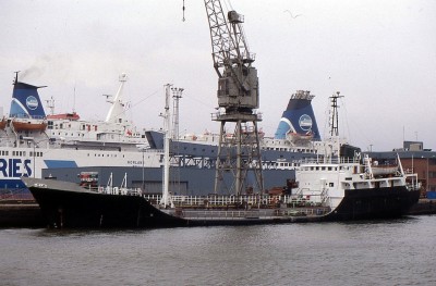 GORDON THOMAS 150890a.jpg