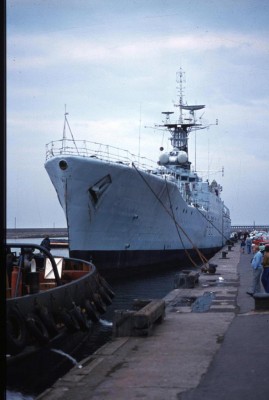 HMS SCARBOROUGH. ARRIVED FOR BREAKING 31-8-1977 (2).jpg