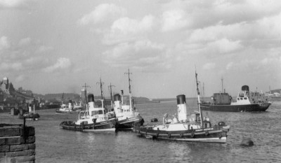 Tugs North Shields.jpg