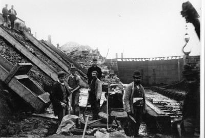 Men working in the Graving Dock.tif.jpg