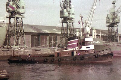 ayton cross 251074.jpg