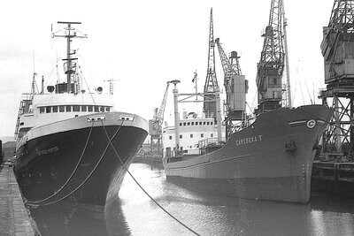 northsea hunter + carebeka v 010475 x2.jpg