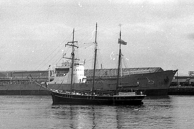 charlotte rhodes 030975 x2.jpg