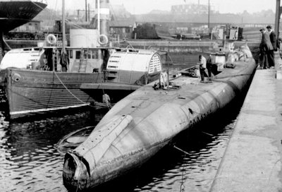 Tyne dock paddle steamer and C Class.jpg