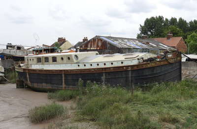 Barge35_090818A.jpg