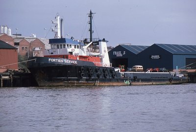 FORTIES SERVICE 200486a.jpg